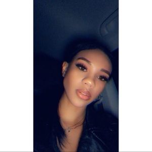 Meet your Posher, Danaya